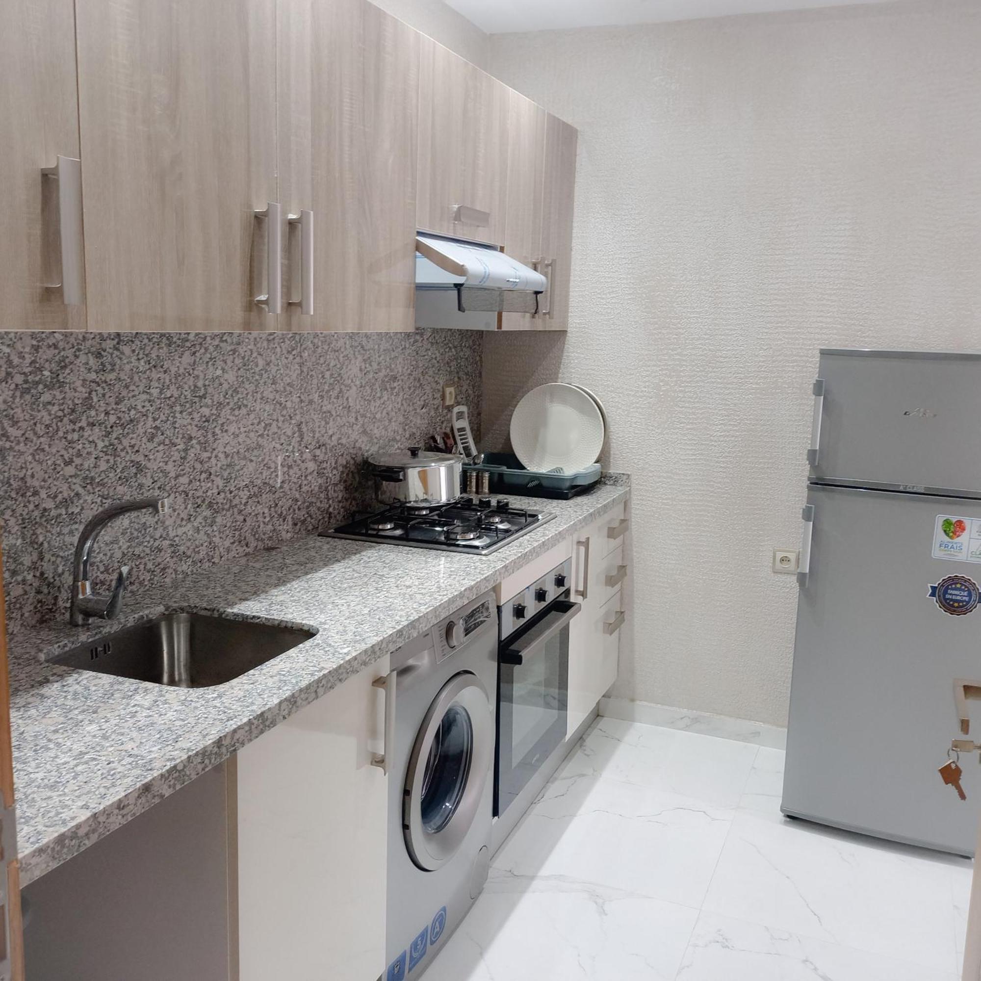 Super Apartement Totalement Neuf Et Climatise A Cote Du Centre Commercial Marjane M2 Танжер Екстер'єр фото